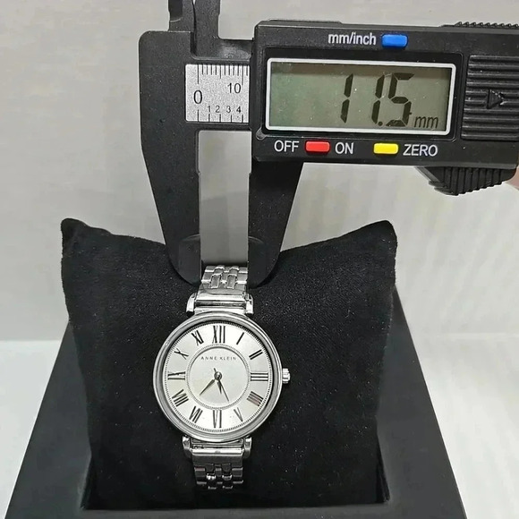 Womens Anne Klein Watch 30mm Round Dial Silver Tone Bracelet AK/2159 New Battery - Picture 5 of 9